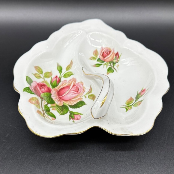 Royal Albert Anniversary Rose Leaf Shape Sweet Candy Dish Bone China England - Picture 2 of 5